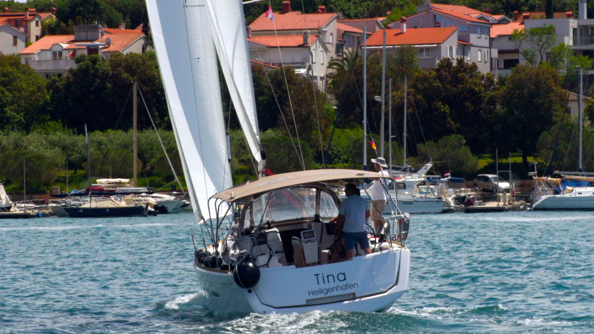 Sun Odyssey 389 Tina