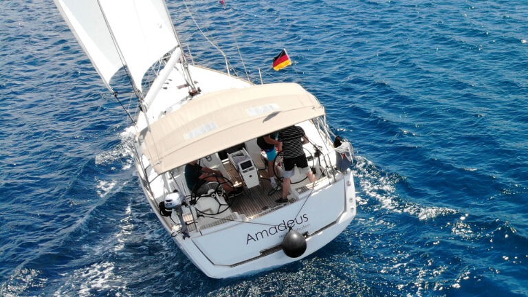 Sun Odyssey 389 Amadeus