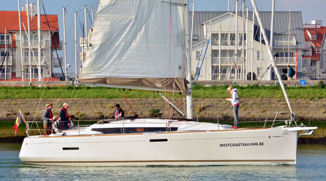 Sun Odyssey 389 Dakiri
