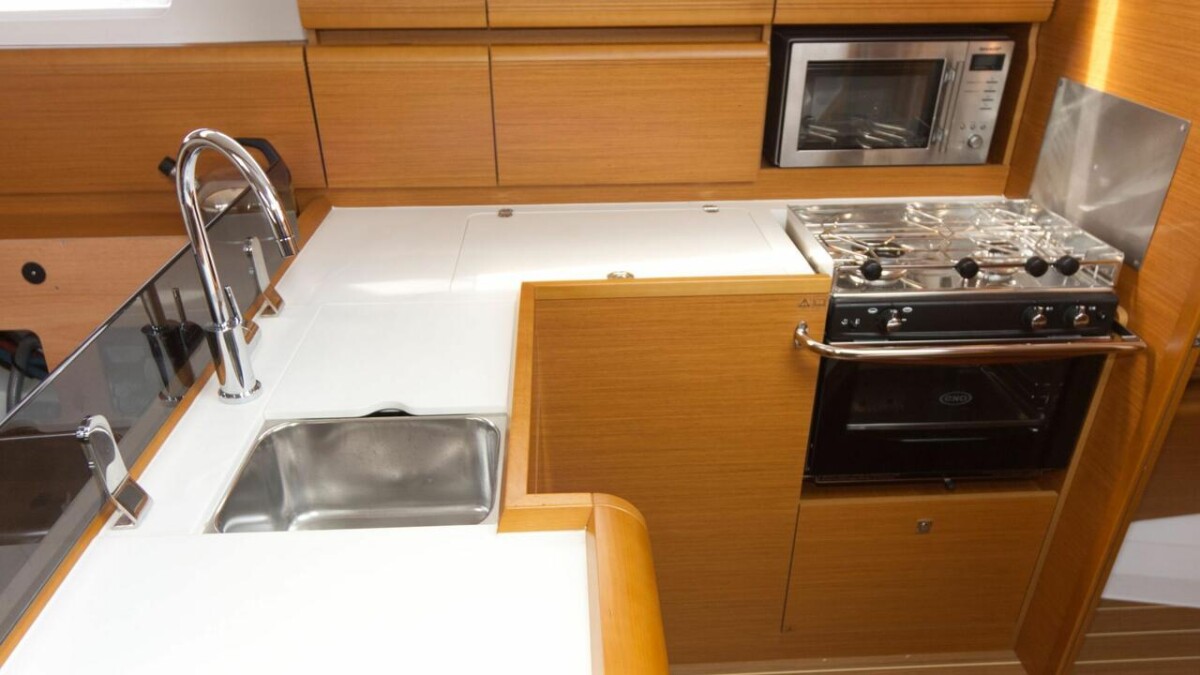 Sun Odyssey 409 Rocky