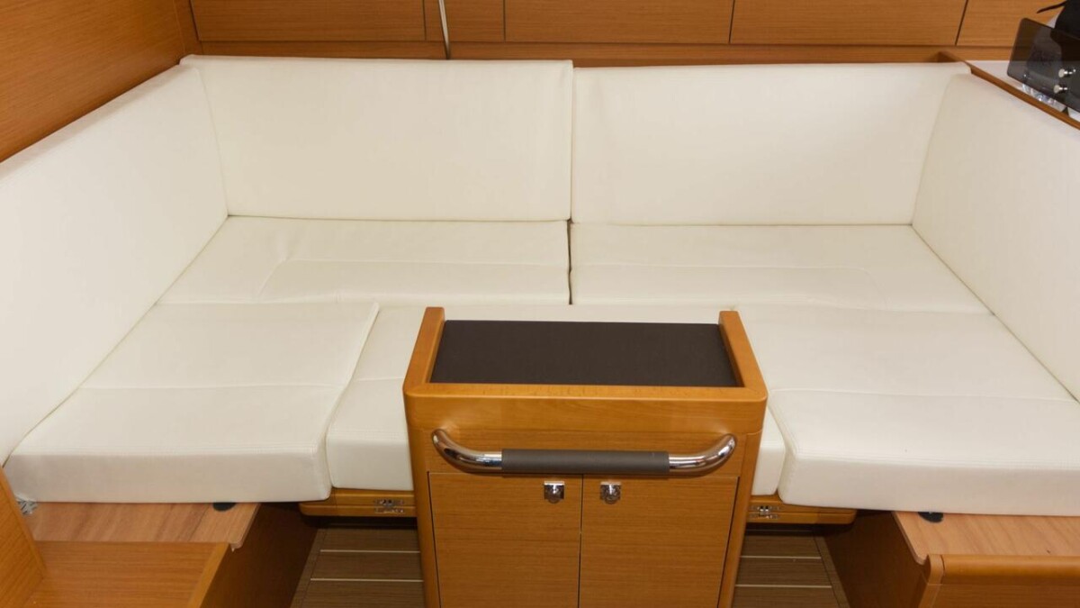 Sun Odyssey 409 Rocky