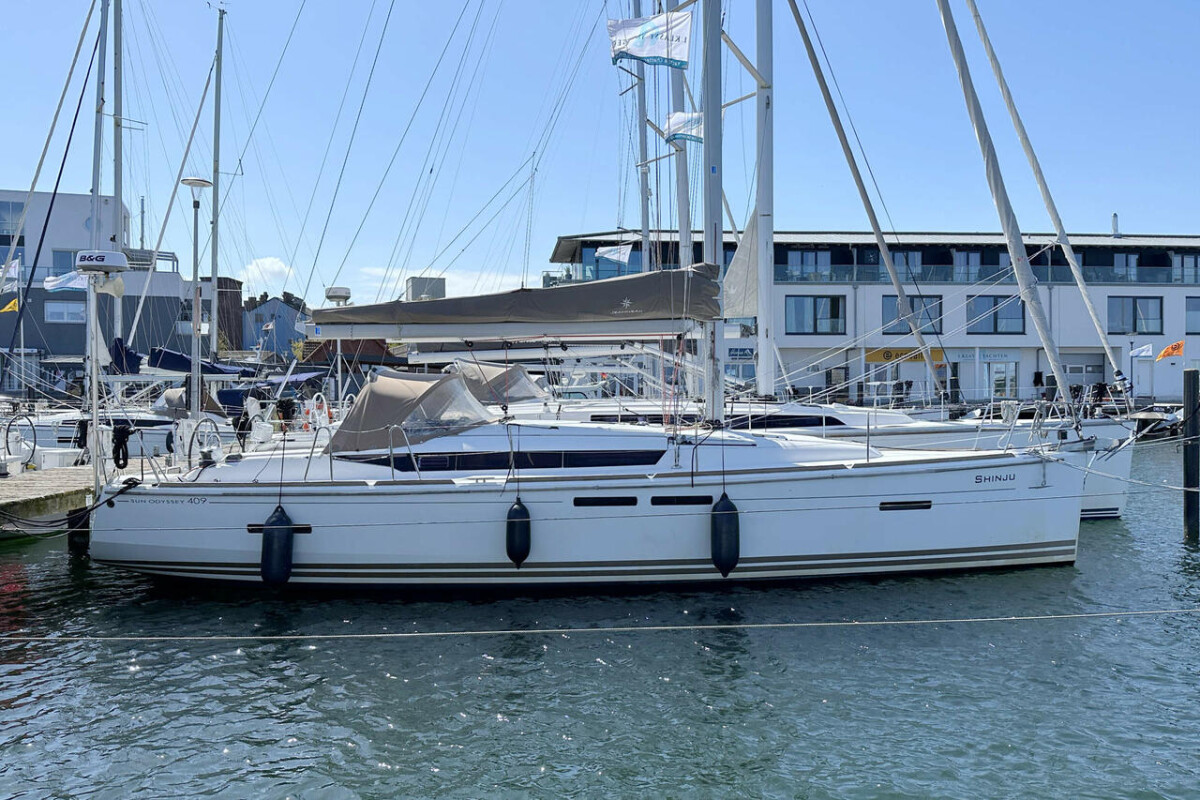Sun Odyssey 409 Shinju