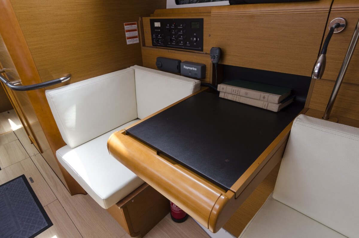Sun Odyssey 409 Cecile