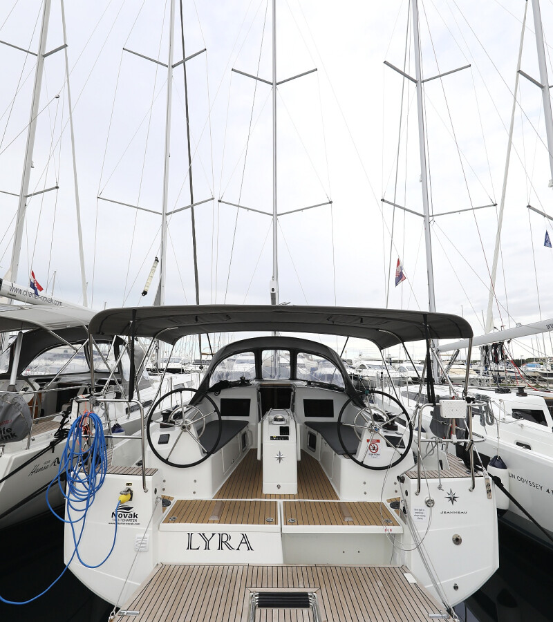 Sun Odyssey 410 Lyra