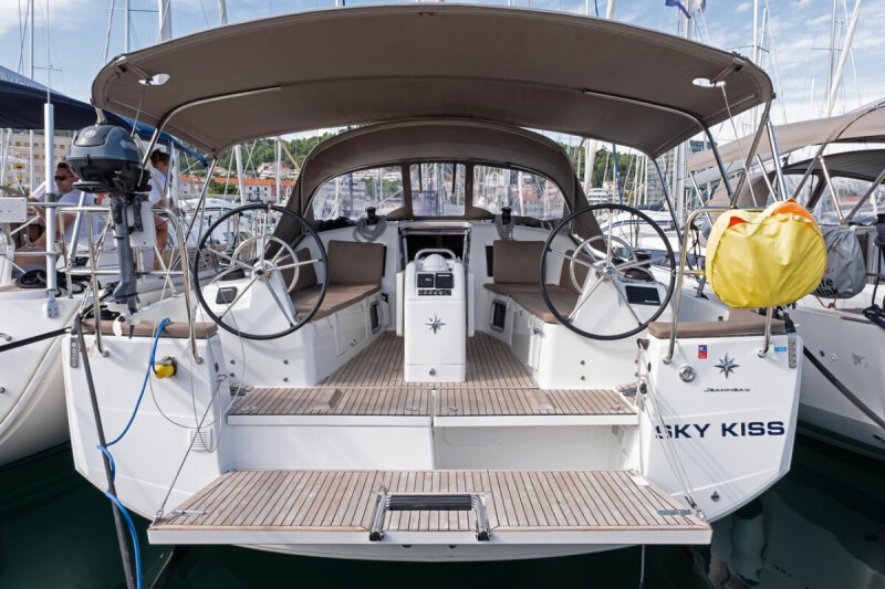 Sun Odyssey 410 Sky Kiss