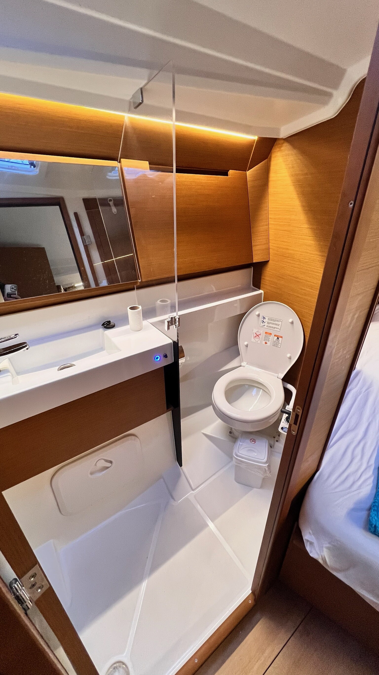 Sun Odyssey 410 Pelora