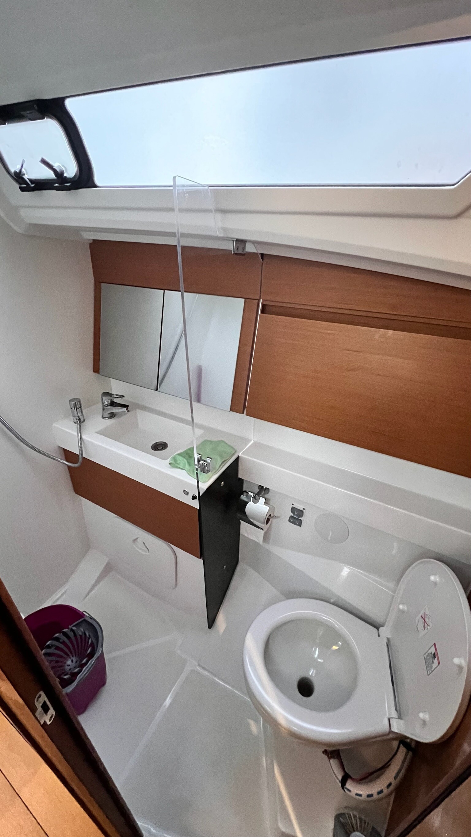 Sun Odyssey 410 Pelora