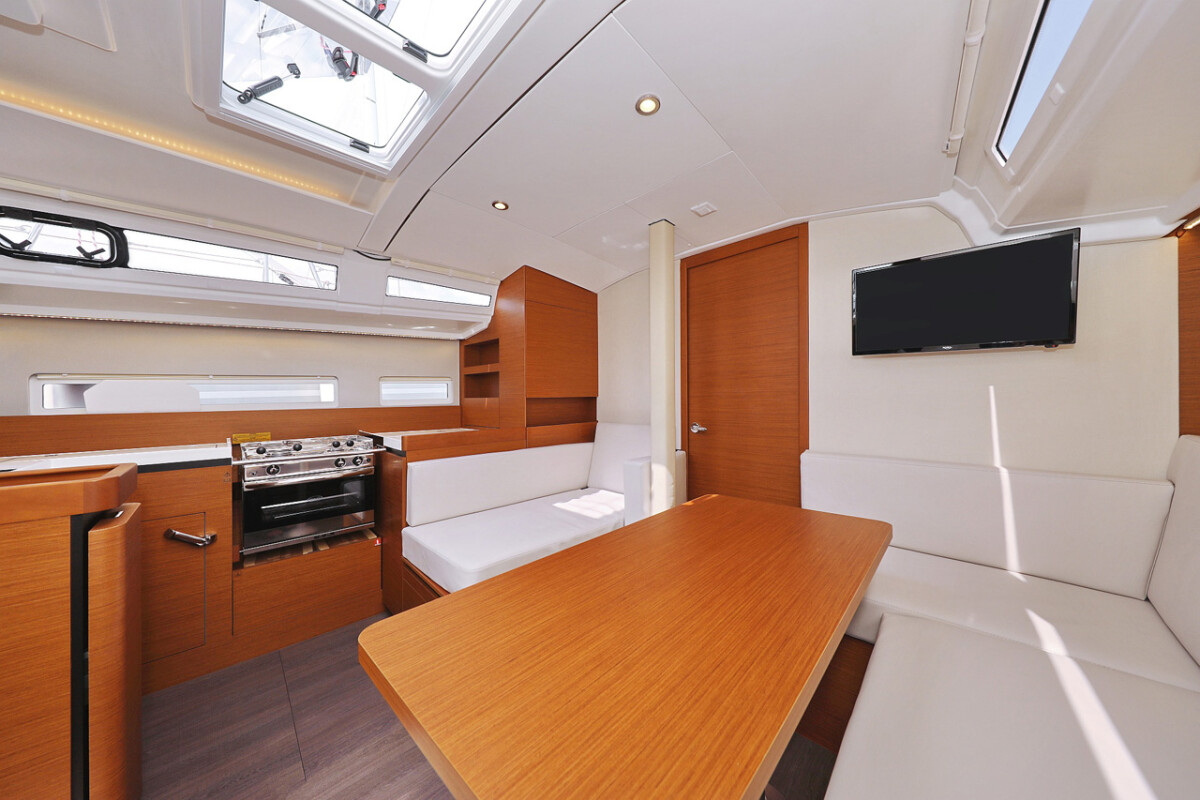Sun Odyssey 410 Beauty