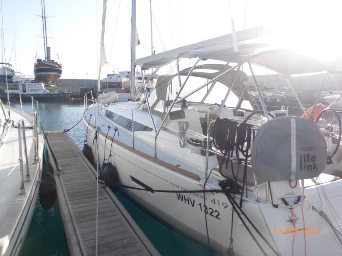 Sun Odyssey 419 Para elli