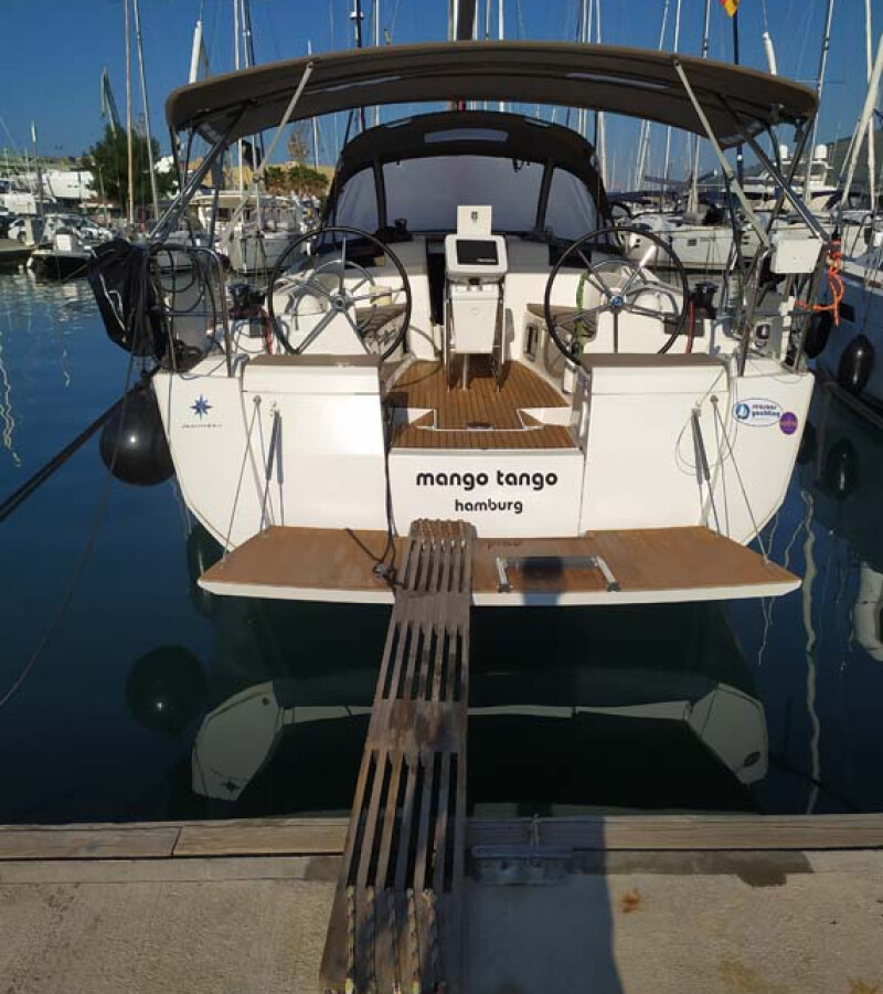 Sun Odyssey 419 Mango Tango