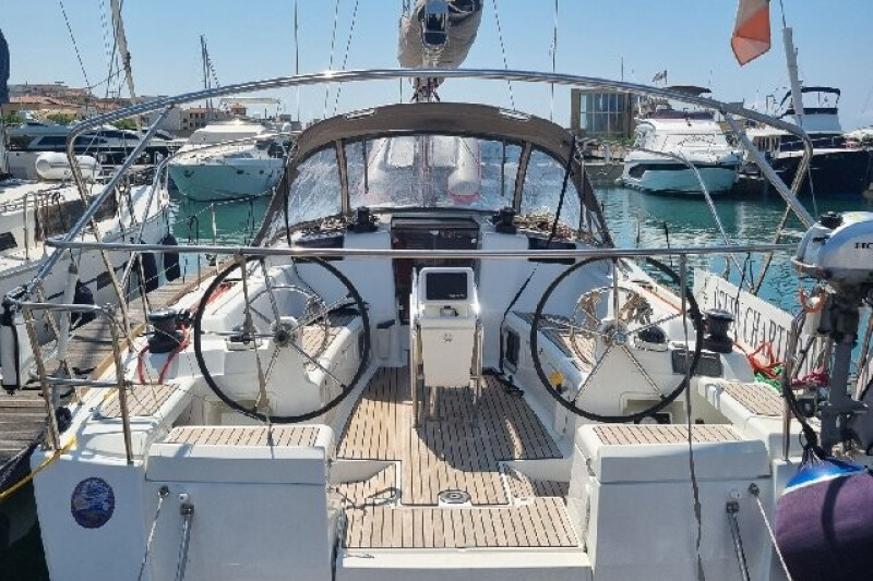 Sun Odyssey 419 Mastina