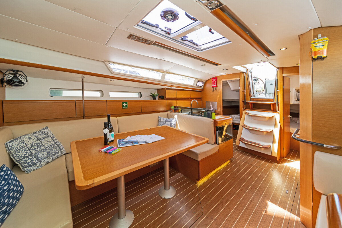 Sun Odyssey 439 Marina I