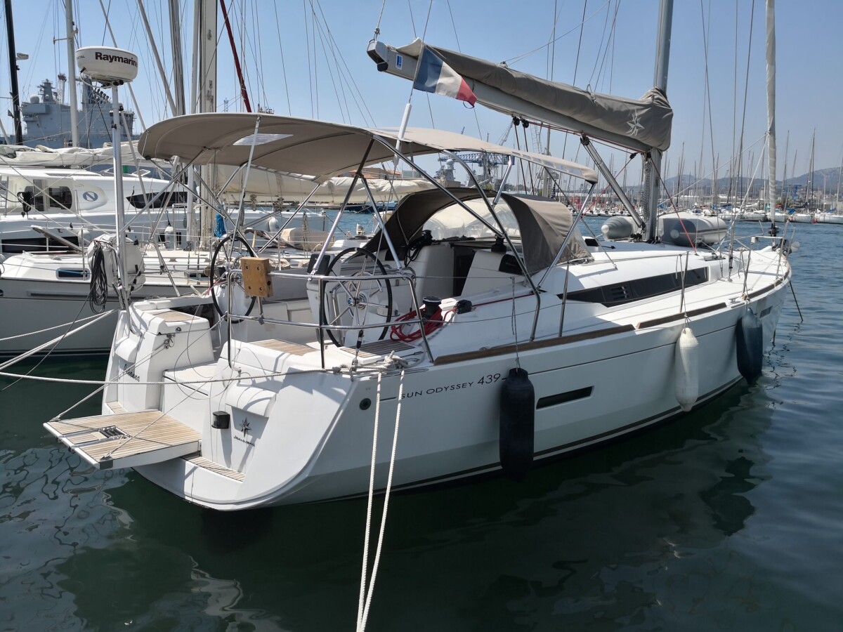 Sun Odyssey 439 