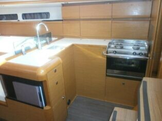 Sun Odyssey 439 