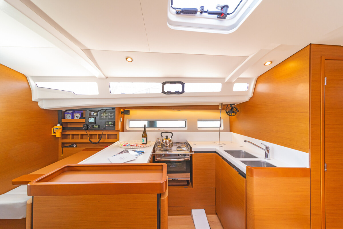 Sun Odyssey 440 Mike Charlie