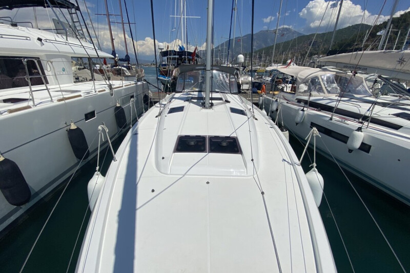 Sun Odyssey 440 Lornia