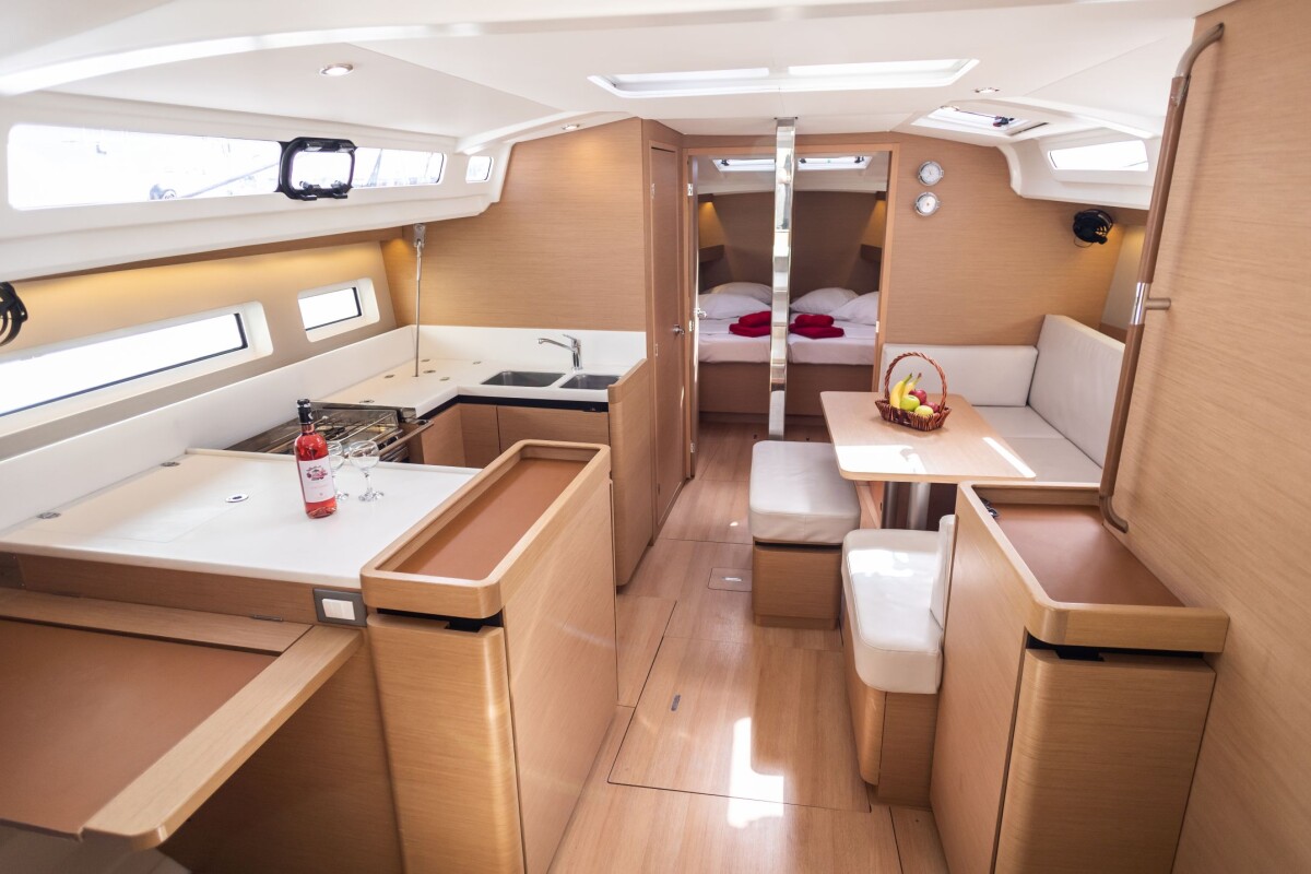 Sun Odyssey 440 Irini