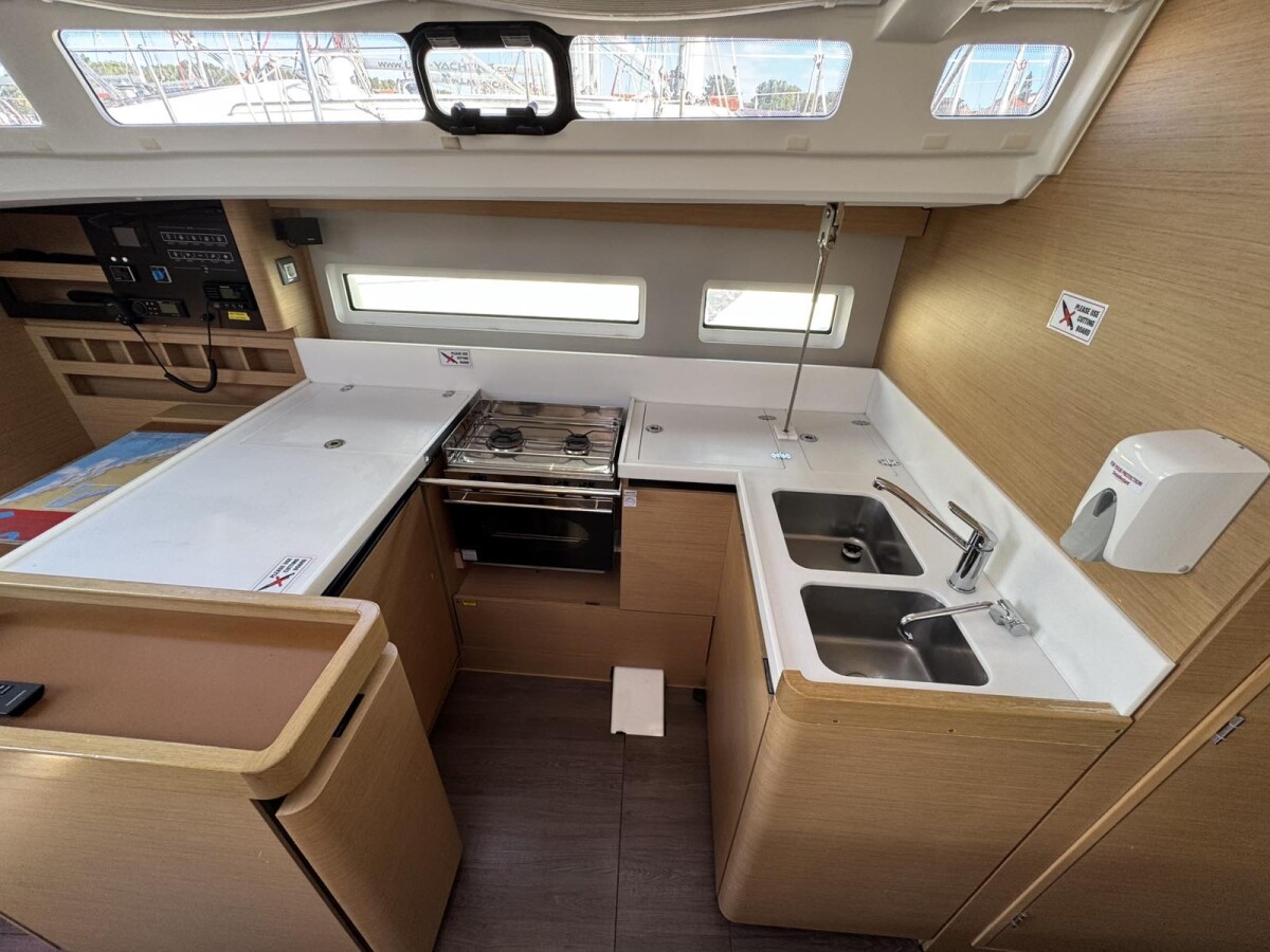 Sun Odyssey 440 Sea Star