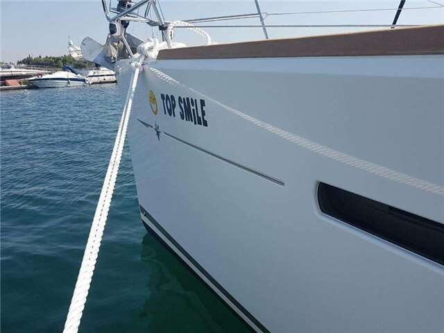 Sun Odyssey 449 Top Smile