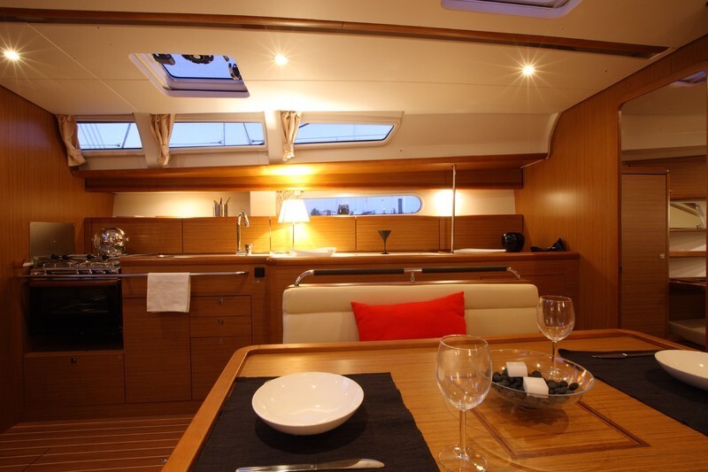 Sun Odyssey 44i MISS DEVEREUX 
