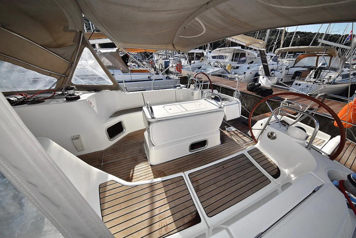 Sun Odyssey 44i ECONOMY