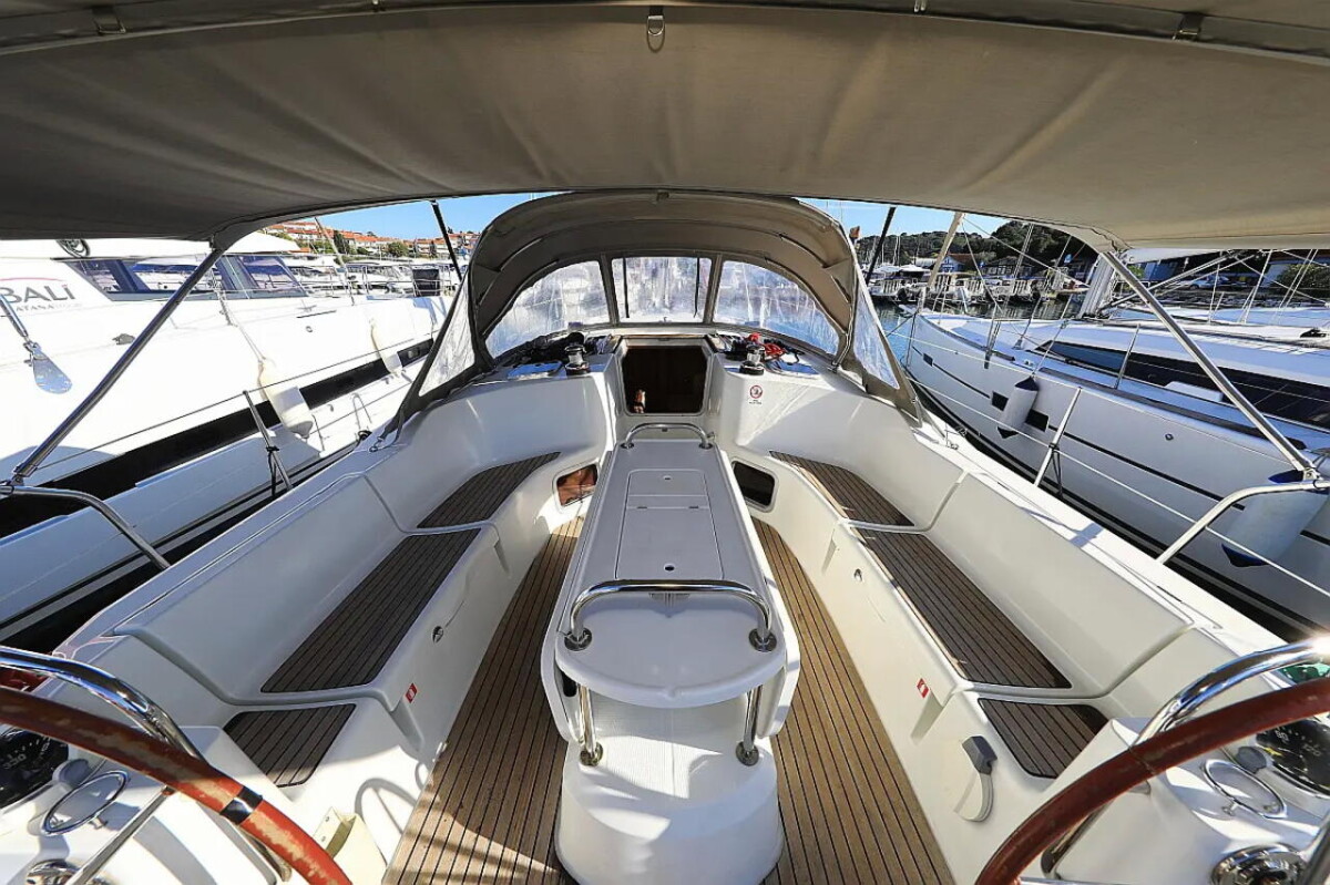Sun Odyssey 44i ECONOMY