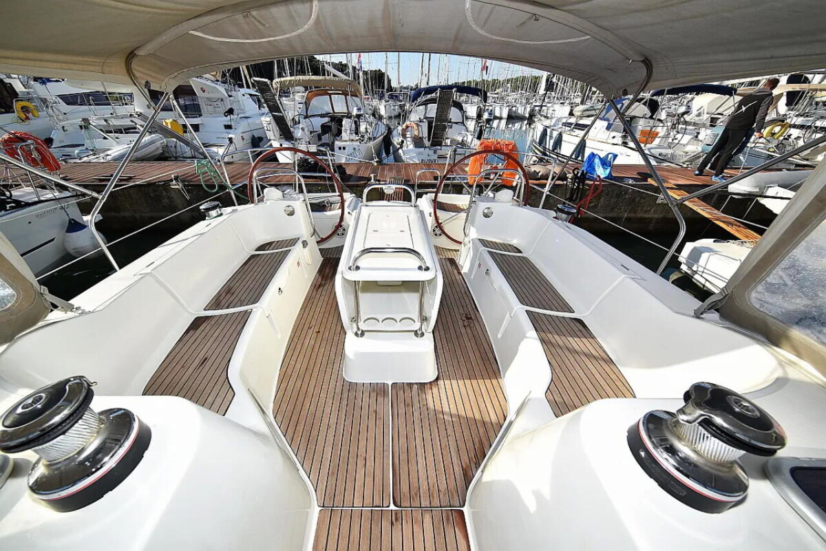 Sun Odyssey 44i ECONOMY
