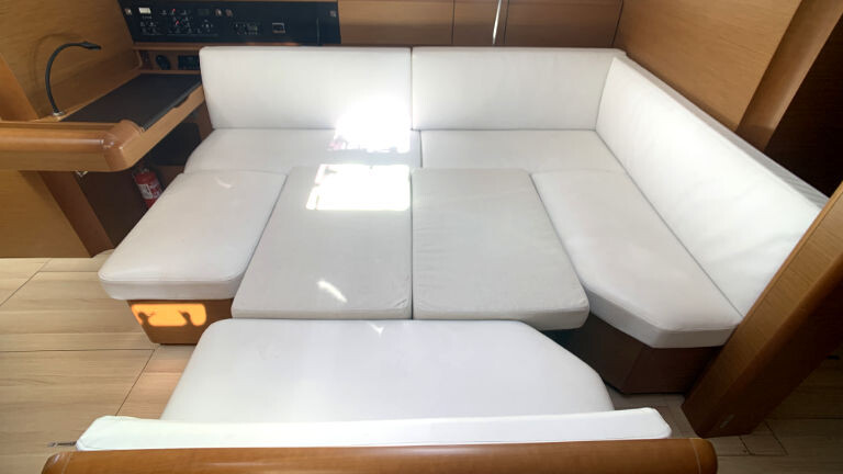 Sun Odyssey 479
