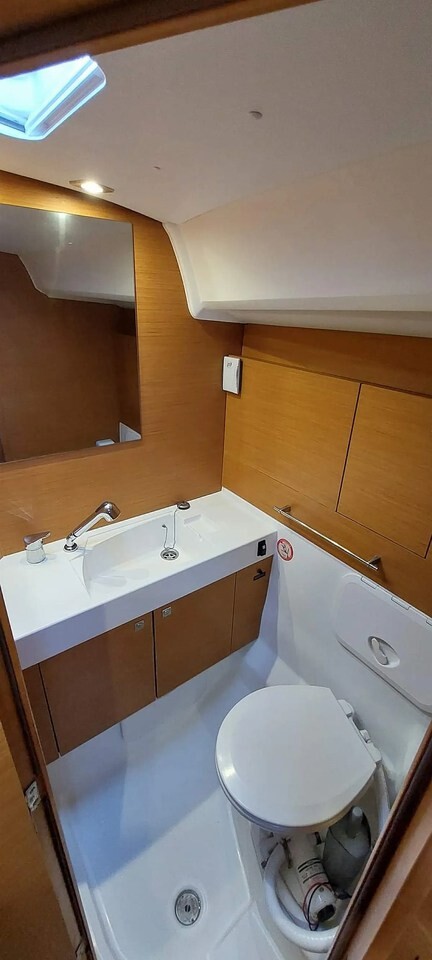 Sun Odyssey 479 Yolo