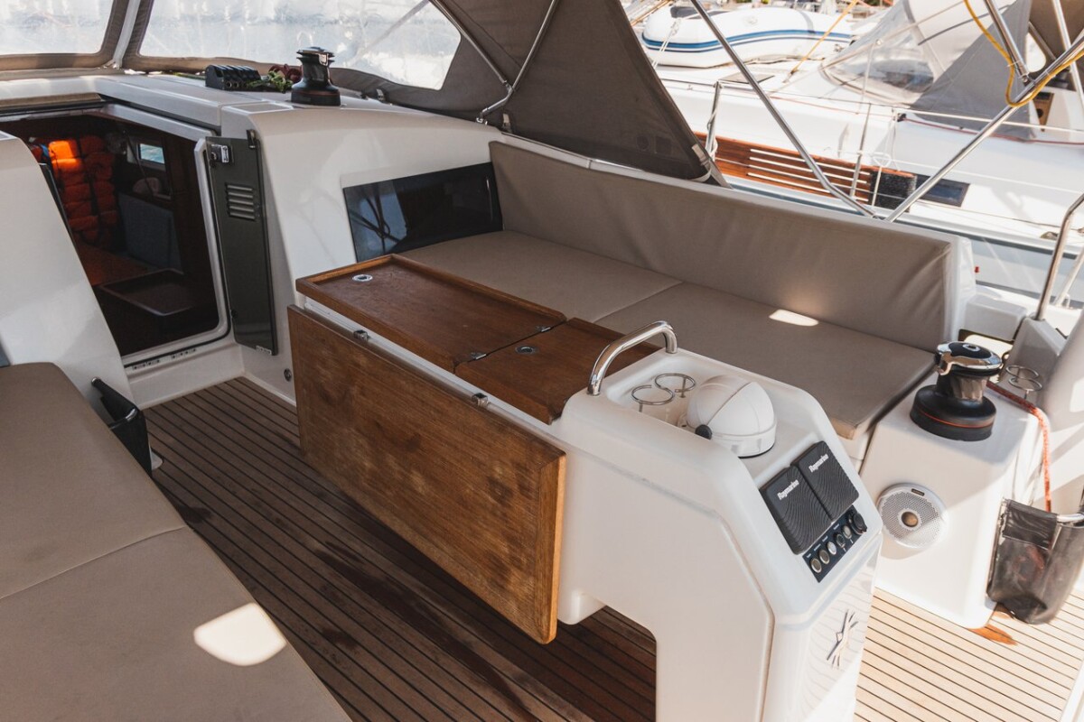 Sun Odyssey 490