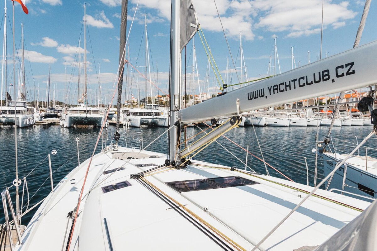 Sun Odyssey 490