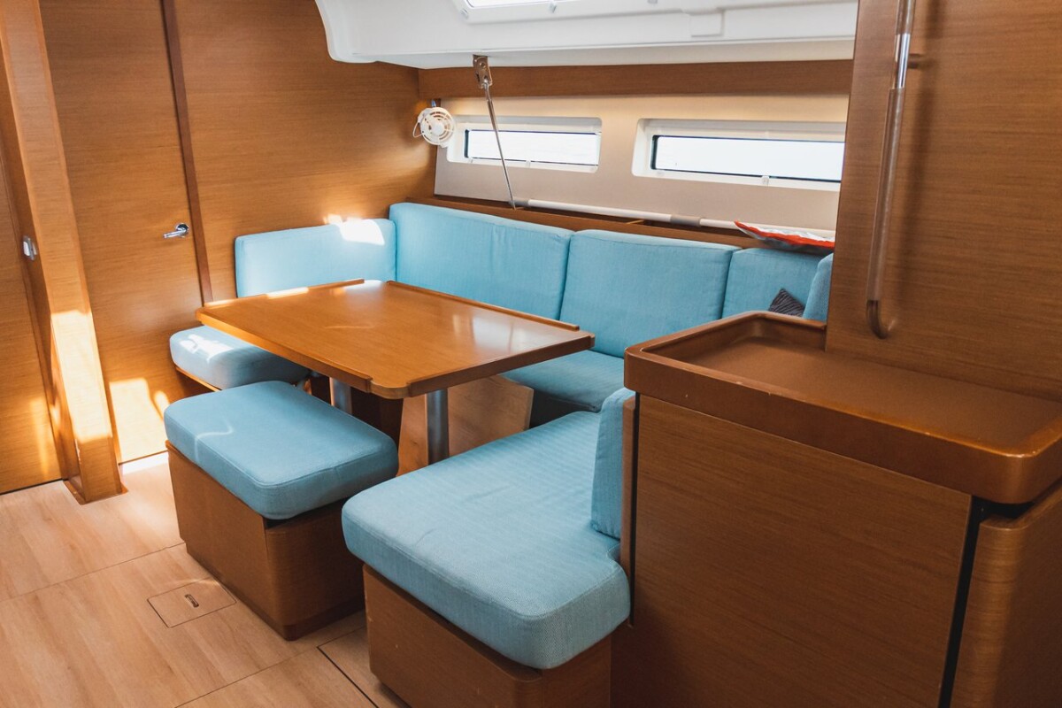 Sun Odyssey 490