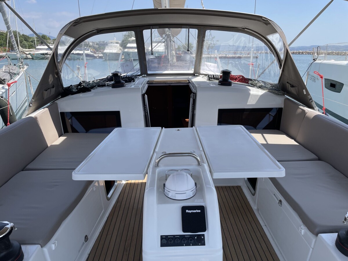 Sun Odyssey 490 Electra