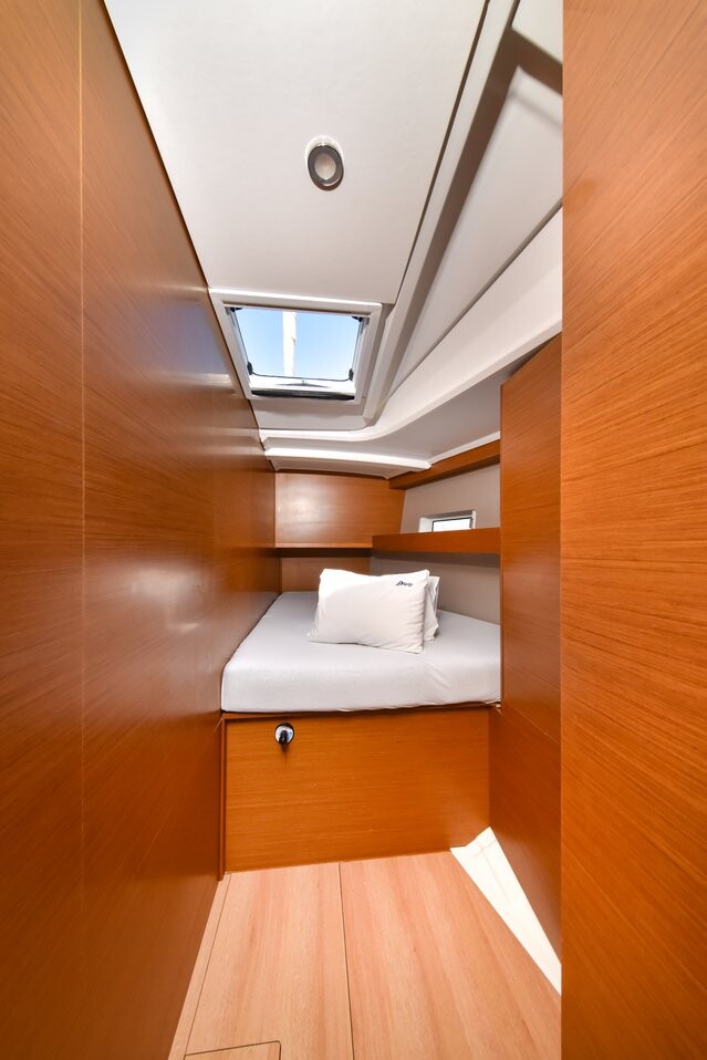 Sun Odyssey 490
