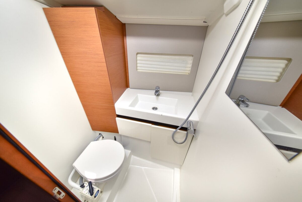 Sun Odyssey 490