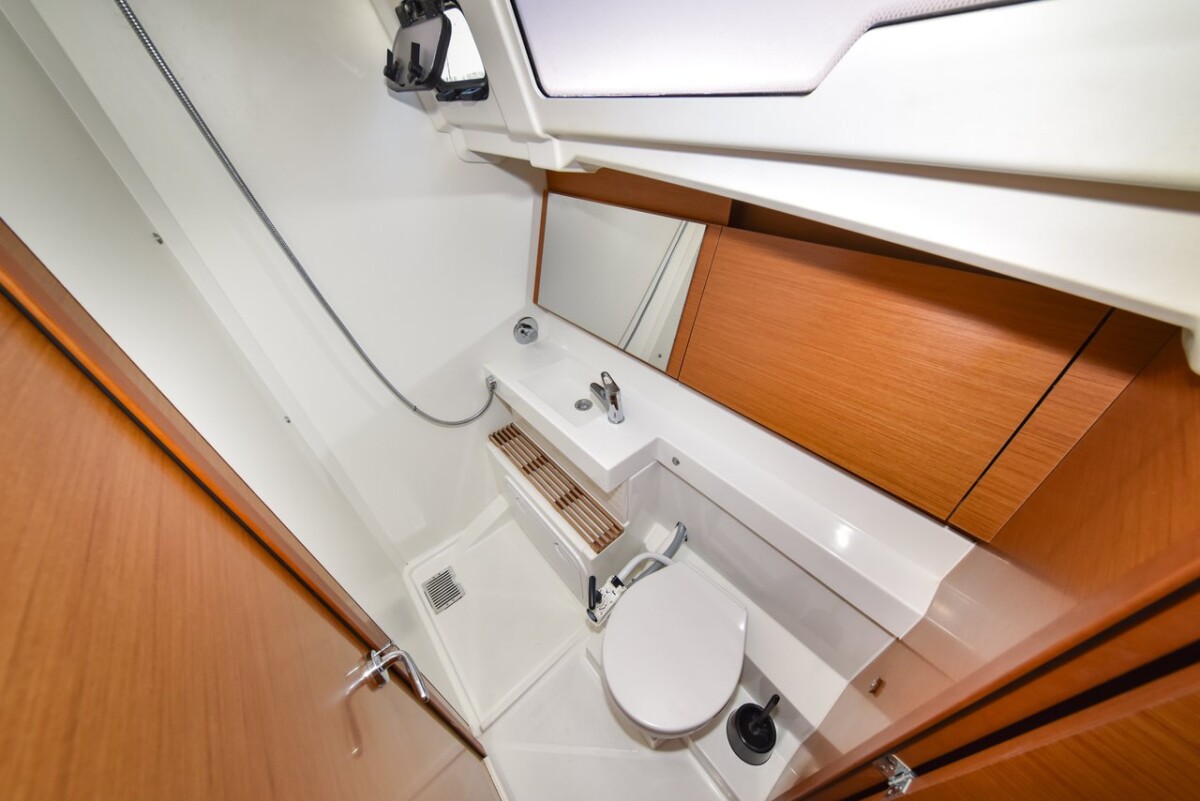 Sun Odyssey 490