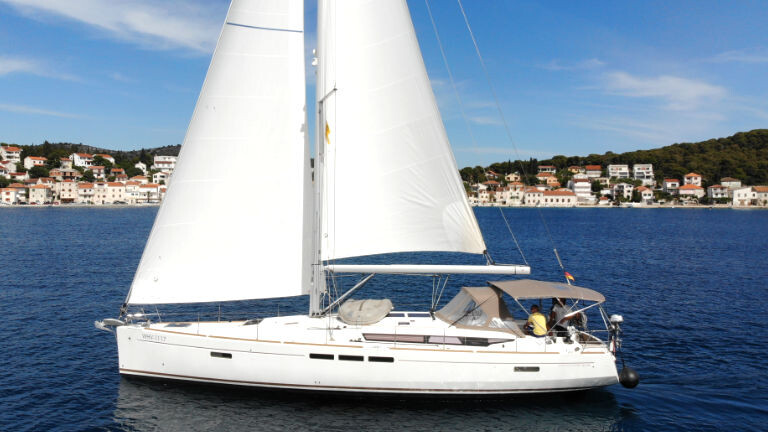 Sun Odyssey 519 Elsa