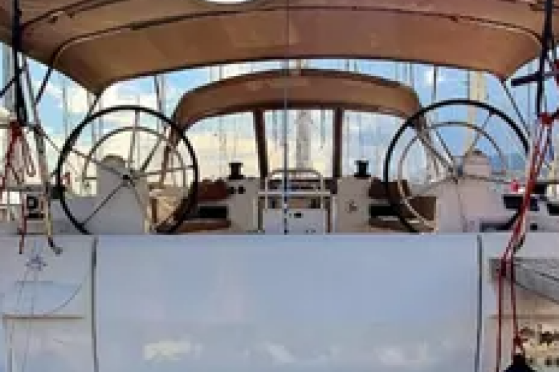 Sun Odyssey 519 Aquaholic