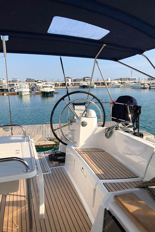 Sun Odyssey 519 Misty