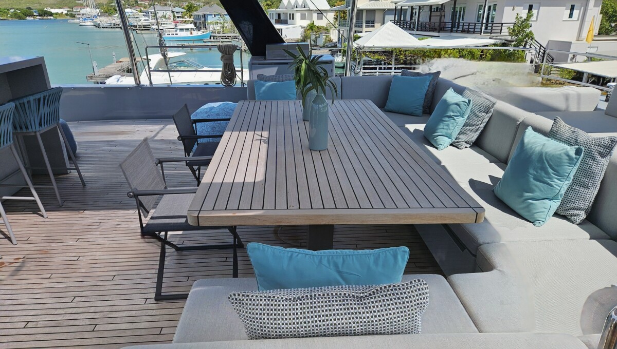 Sunreef 80 Shades of Grey
