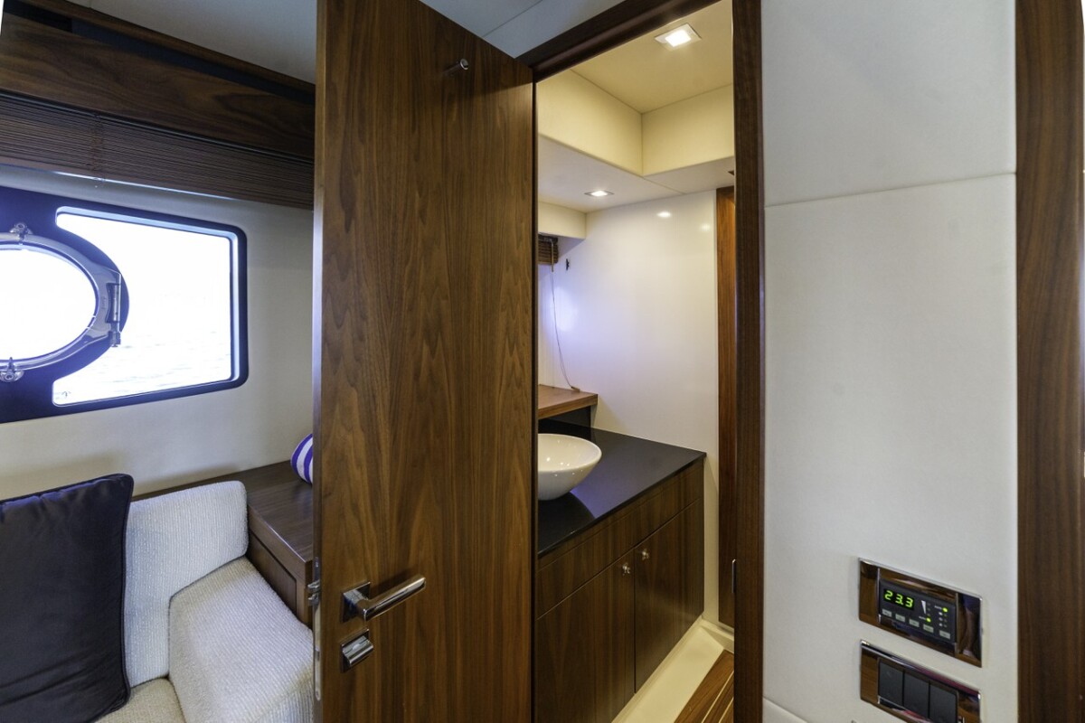 Sunseeker Manhattan 63 2 Drunk