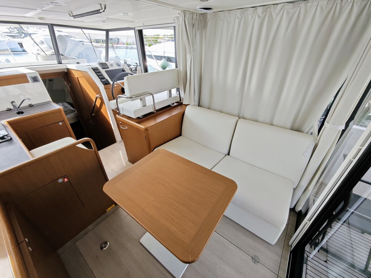 Swift Trawler 35 Kayci